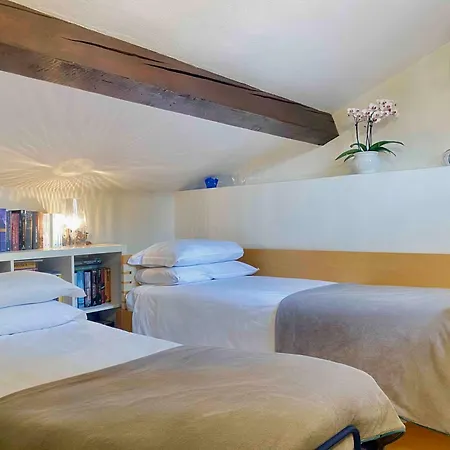 Ca Moro - Elegant With Private Terrace Apartman *