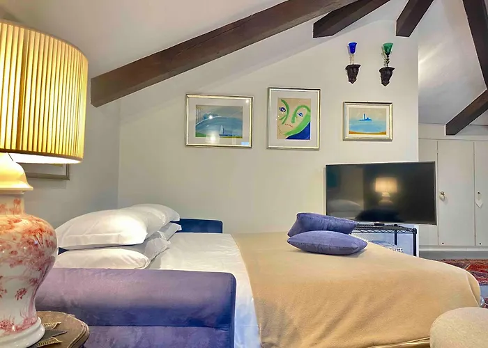 Ca Moro - Elegant With Private Terrace Appartamento *