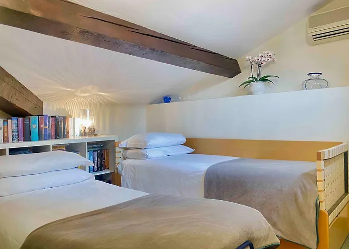 Ca Moro - Elegant With Private Terrace Appartamento *