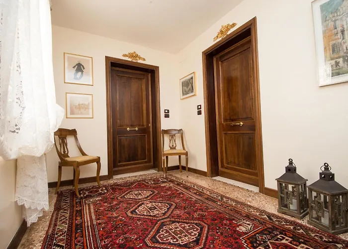 Ca Moro - Elegant With Private Terrace Appartamento *
